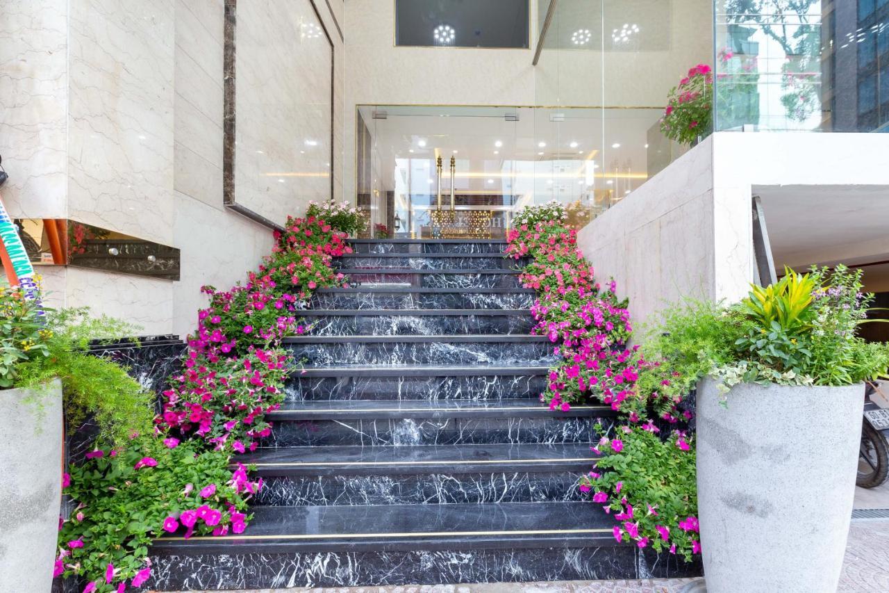 Cozrum Lux Hotel TP. Hồ Chí Minh Ngoại thất bức ảnh
