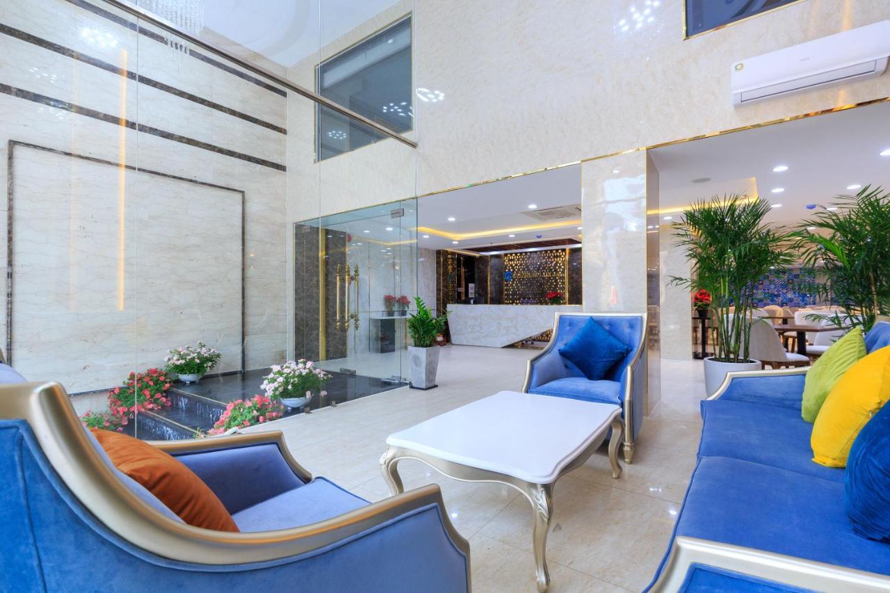 Cozrum Lux Hotel TP. Hồ Chí Minh Ngoại thất bức ảnh