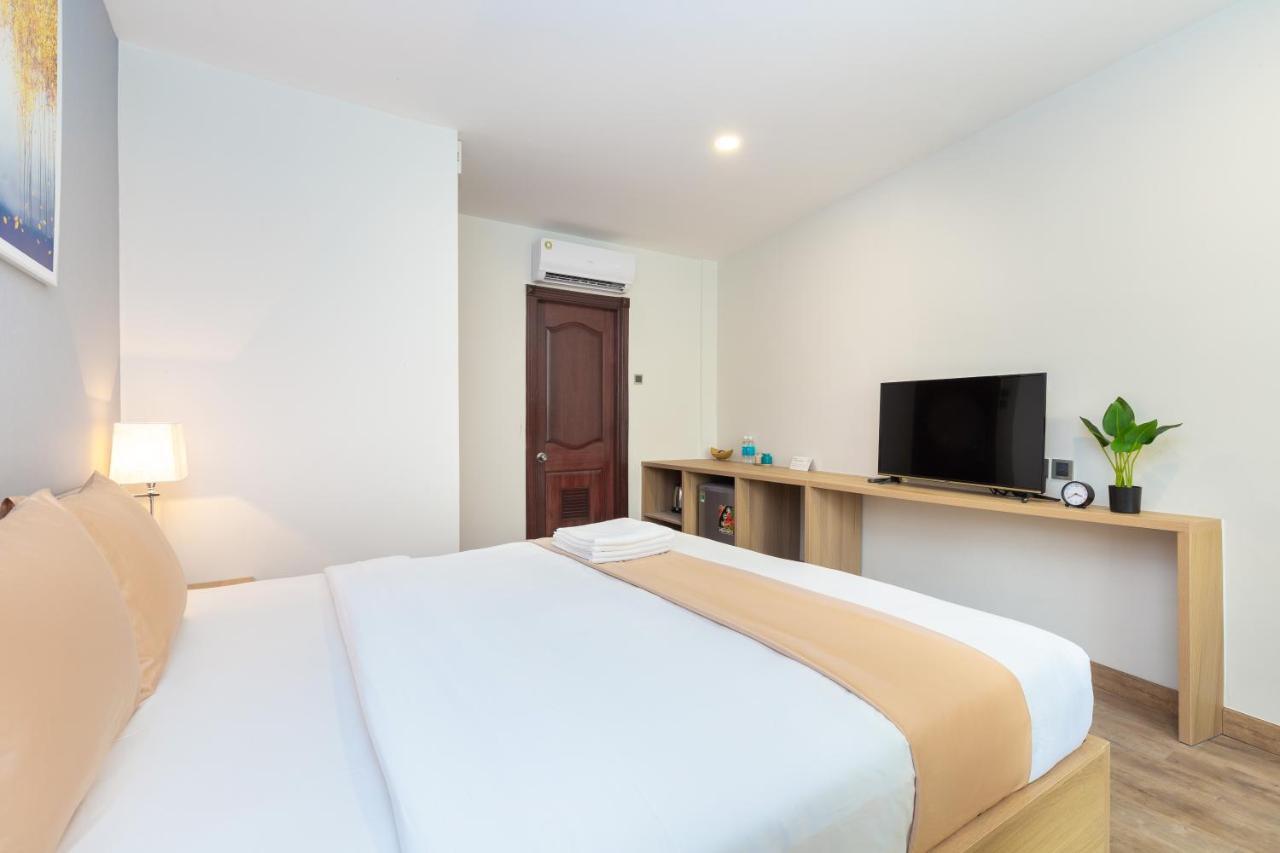 Cozrum Lux Hotel TP. Hồ Chí Minh Ngoại thất bức ảnh