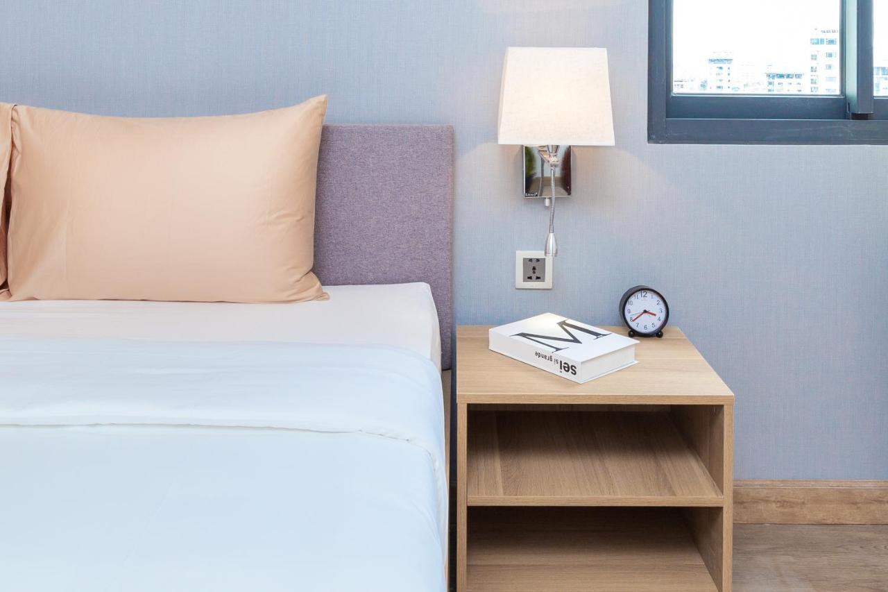 Cozrum Lux Hotel TP. Hồ Chí Minh Ngoại thất bức ảnh